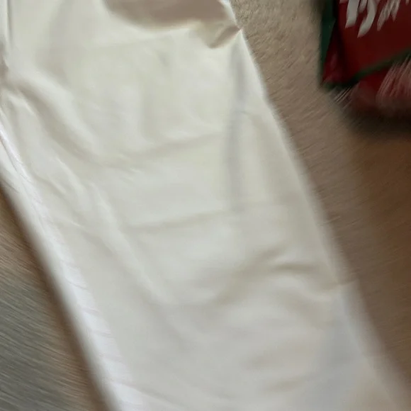 Elegant Cream Ankle Pants - Picture 3 of 7